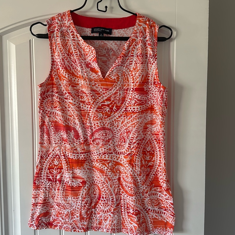 Jones New York tank size M